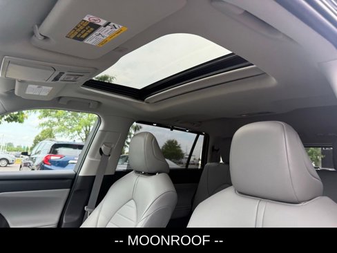 Used 2023 Toyota Highlander L image 7