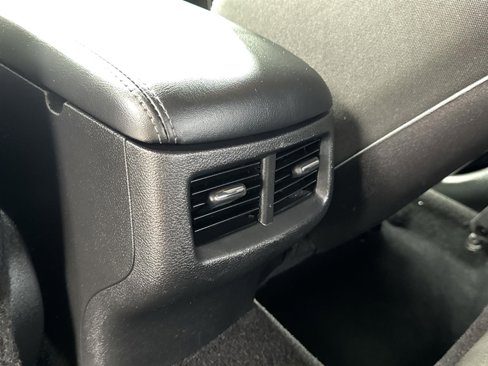 Used 2022 Dodge Challenger GT image 26