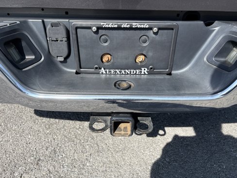 Used 2016 RAM 1500 Laramie w/ Convenience Group image 5