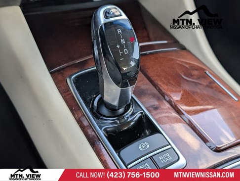 Used 2017 Kia K900 Luxury image 21