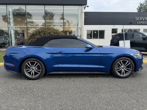 Used 2017 Ford Mustang Premium image 2