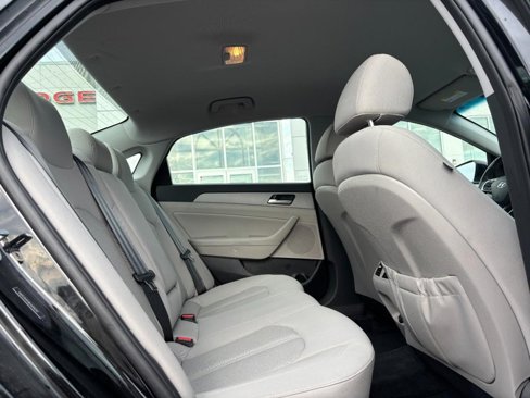 Used 2019 Hyundai Sonata SEL image 12