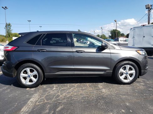 Used 2019 Ford Edge SE image 9