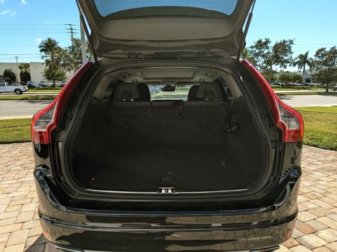 Used 2016 Volvo XC60 T5 Premier image 11