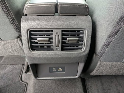 Used 2021 Nissan Rogue SV image 16