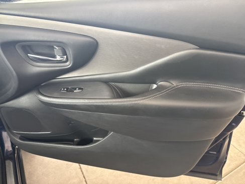 Used 2023 Nissan Murano SV image 15