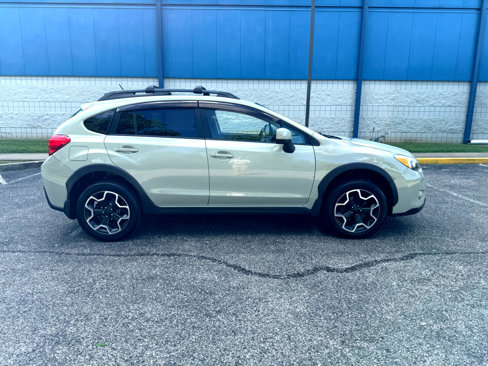 Used 2014 Subaru Crosstrek 2.0i Premium w/ Moonroof Package image 4