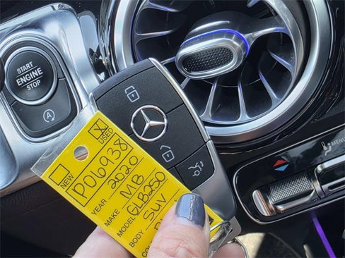 Certified 2020 Mercedes-Benz GLB 250 4MATIC w/ Premium Package image 22