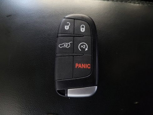 Used 2017 Jeep Grand Cherokee Laredo image 32