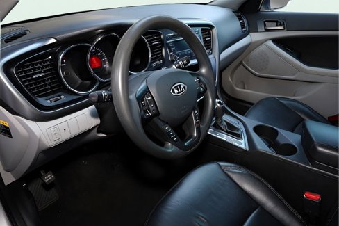 Used 2012 Kia Optima LX w/ Convenience Pkg image 17