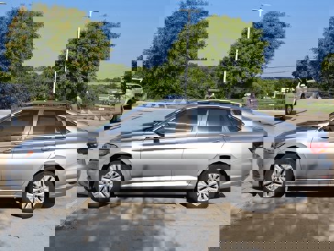 Used 2019 Volkswagen Jetta S image 2