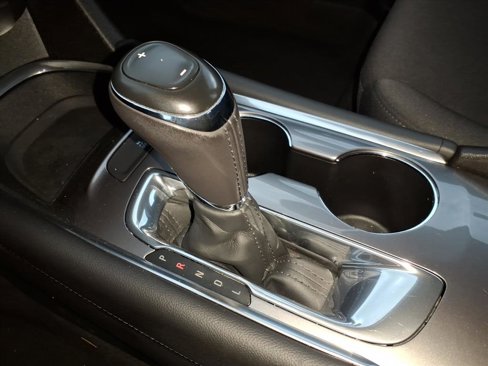 Used 2018 Chevrolet Malibu LT image 20