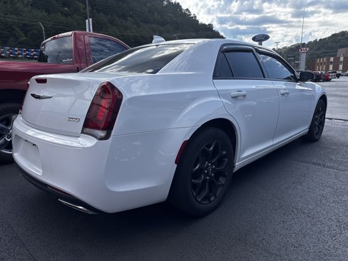 Used 2019 Chrysler 300 Touring w/ Sport Appearance Package image 23