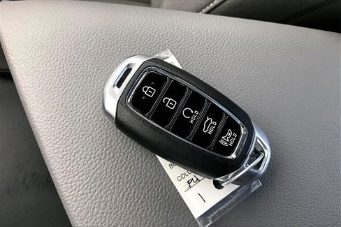 Used 2023 Hyundai Elantra SEL w/ Cargo Package image 10
