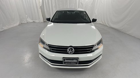 Used 2016 Volkswagen Jetta S image 8