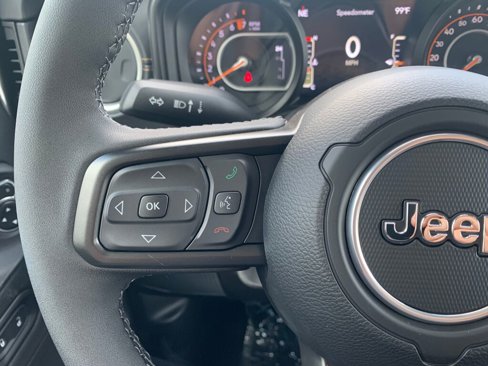 New 2025 Jeep Gladiator Sport image 19