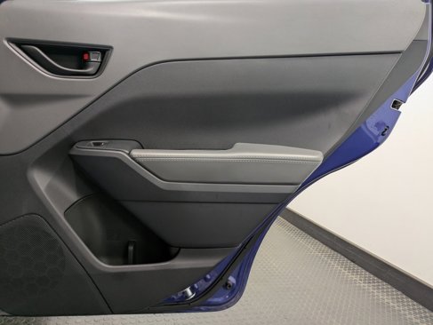 Used 2024 Subaru Crosstrek 2.0i Premium image 25