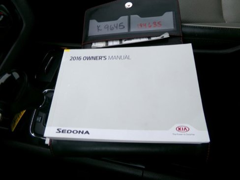 Used 2016 Kia Sedona SX Limited image 27
