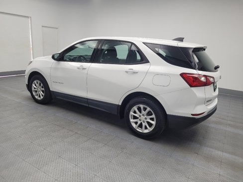 Used 2018 Chevrolet Equinox LS image 3