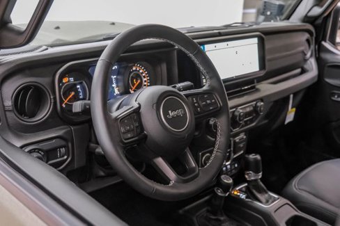 Used 2024 Jeep Wrangler Unlimited Sport image 59