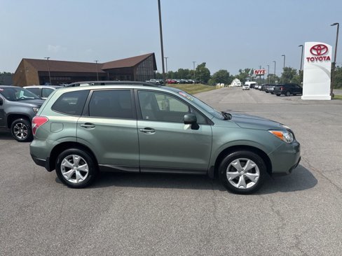 Used 2016 Subaru Forester 2.5i Premium w/ All-Weather Package image 2