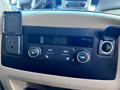 Used 2019 Chevrolet Tahoe LT w/ Luxury Package image 18