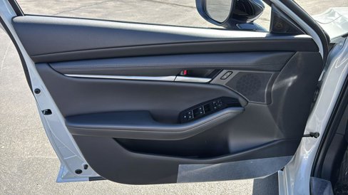 Used 2025 MAZDA MAZDA3 s image 8