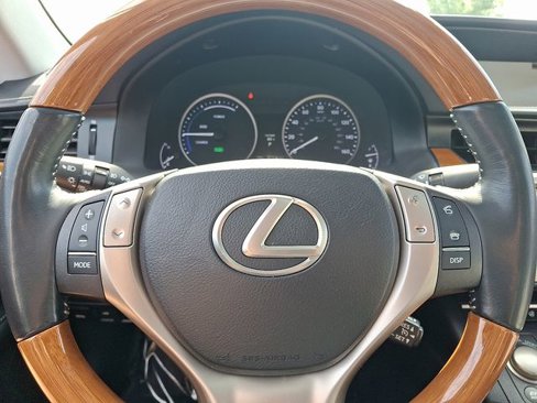 Used 2015 Lexus ES 300h image 22
