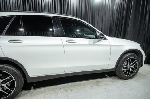 Used 2019 Mercedes-Benz GLC 300 image 4