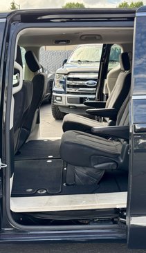 Used 2017 Chrysler Pacifica LX image 18