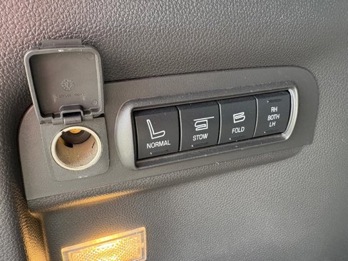 Used 2014 Ford Explorer Limited w/ Equipment Group 302A image 17