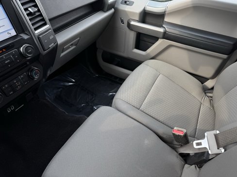 Used 2016 Ford F150 XLT w/ Equipment Group 302A Luxury image 18