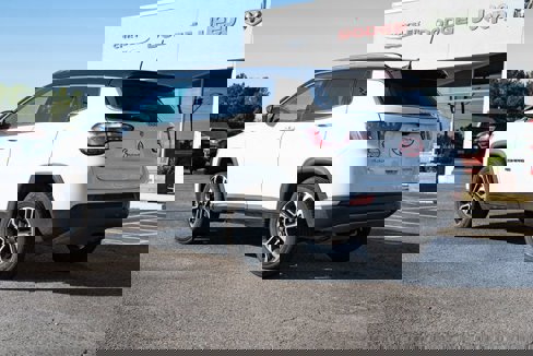 Certified 2024 Jeep Compass Limited image 3