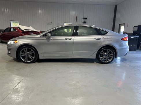 Used 2020 Ford Fusion Titanium image 4