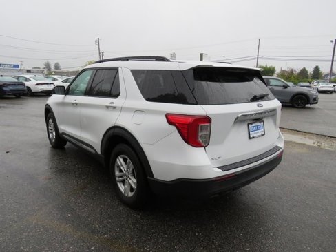 Used 2020 Ford Explorer XLT w/ Comfort Package image 3
