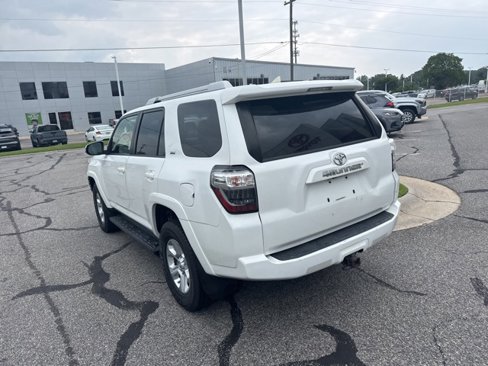 Used 2018 Toyota 4Runner SR5 Premium image 9