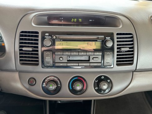 Used 2003 Toyota Camry LE image 13