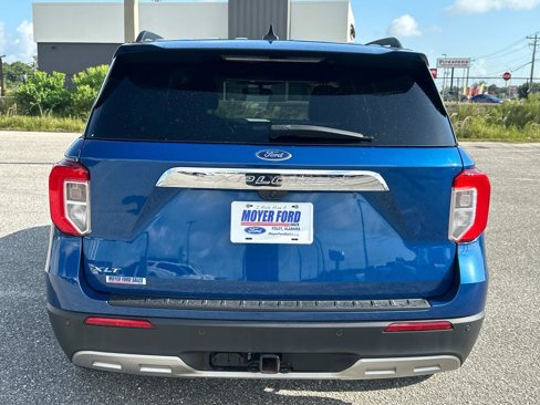 Certified 2023 Ford Explorer XLT w/ Equipment Group 202A image 3