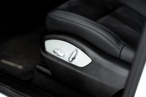 Used 2017 Porsche Macan image 43