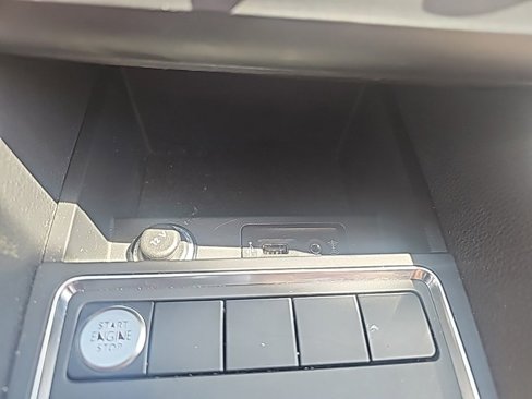 Used 2017 Volkswagen Jetta SE image 31