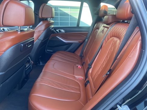 Used 2022 BMW X5 xDrive40i w/ M Sport Package image 26