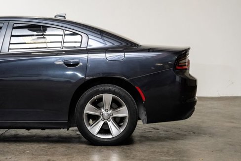 Used 2016 Dodge Charger SXT w/ Navigation & Travel Group image 15