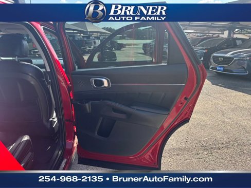 Used 2022 Kia Sorento SX w/ Panoramic Sunroof Package image 17