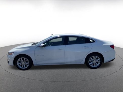 Used 2023 Chevrolet Malibu LT image 9