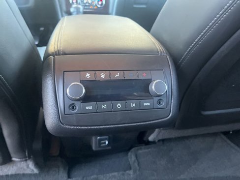 Used 2017 Chevrolet Traverse LT image 28