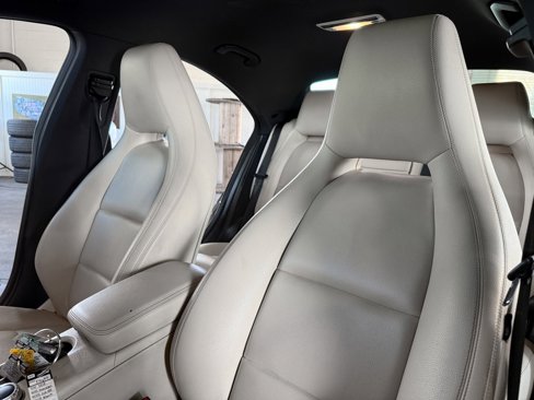Used 2018 Mercedes-Benz CLA 250 image 34