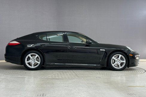 Used 2011 Porsche Panamera 4 image 8