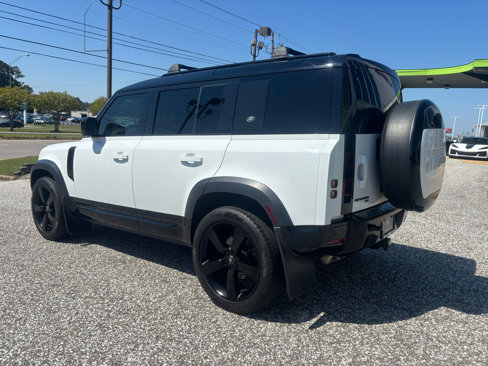 Used 2023 Land Rover Defender 110 X-Dynamic SE image 6