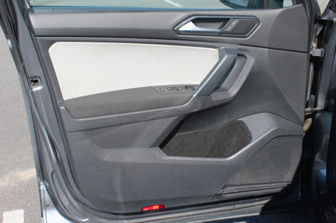 Used 2018 Volkswagen Tiguan S image 29