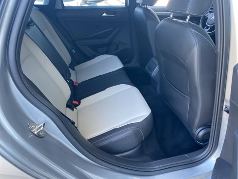 Certified 2021 Volkswagen Jetta R-Line w/ R-Line Cold Weather Package image 25